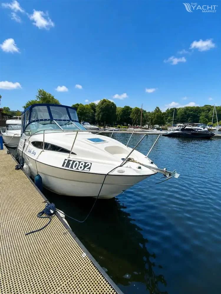 Bayliner 245 Cruiser