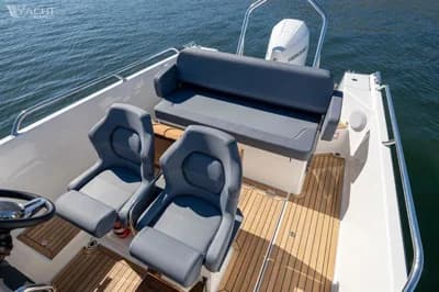 Nimbus Tender 8 3