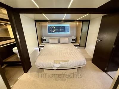 Azimut - 66 Flybridge 3