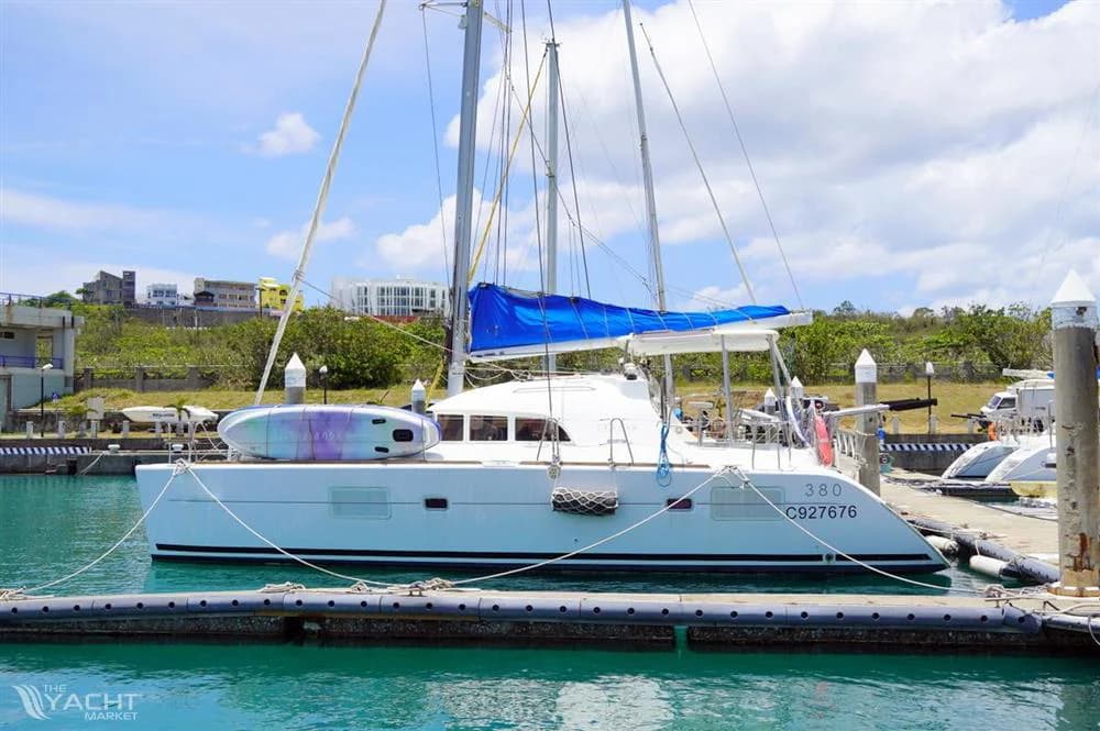 Lagoon 380 S2