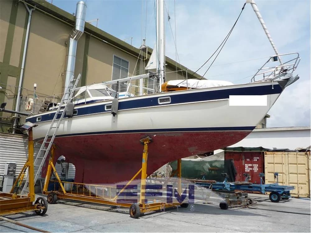 Hallberg rassy - 352