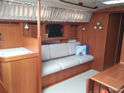 HALLBERG RASSY 48 2