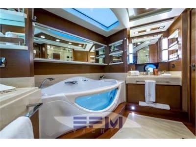 AZIMUT BENETTI - 105 GRANDE 3