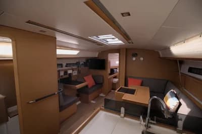 2011 Jeanneau Sun Odyssey 439 | 13m 4