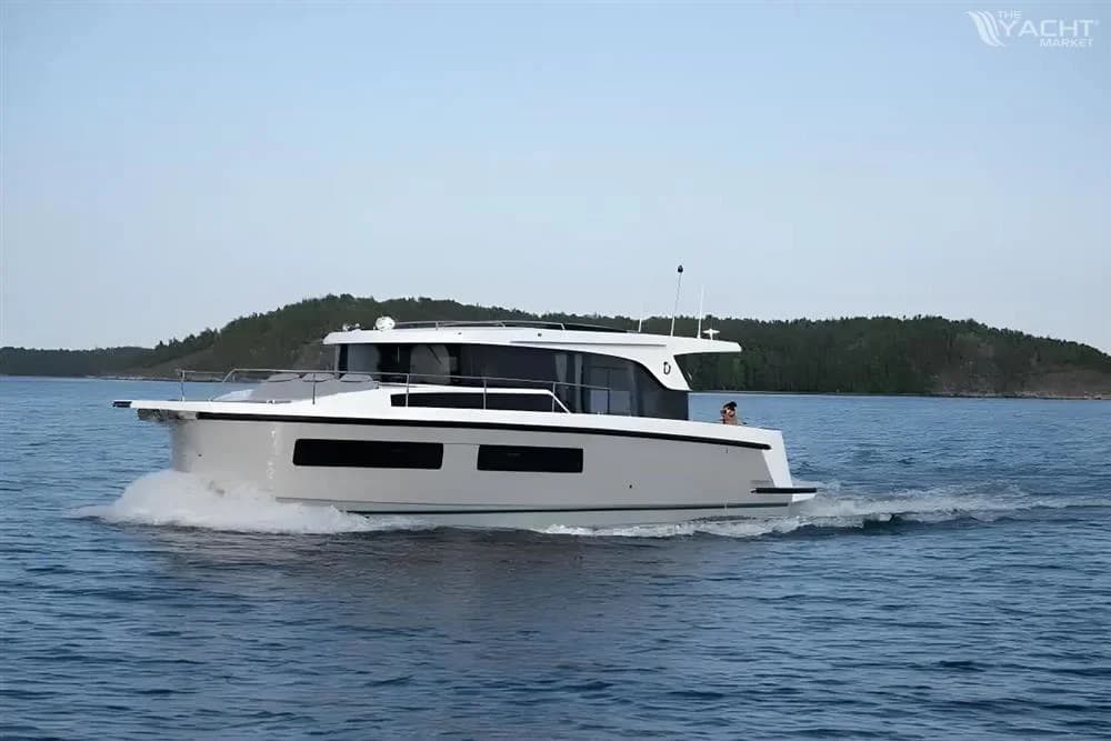 Delphia 11 Sedan Coastal