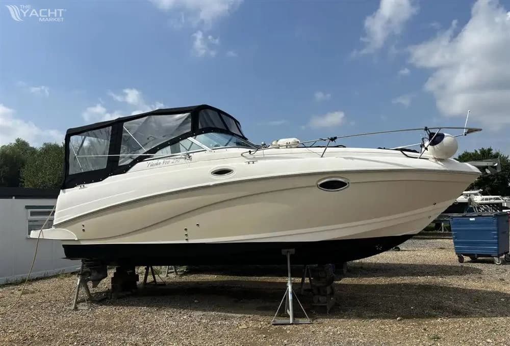 Rinker 250 Fiesta Vee