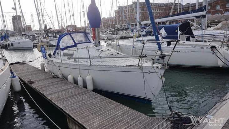 Beneteau First 285