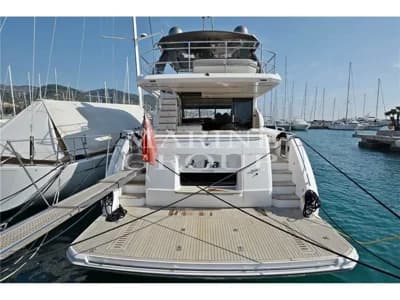Princess Yachts - F70 2