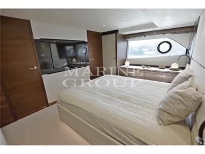 Princess Yachts - F70 3