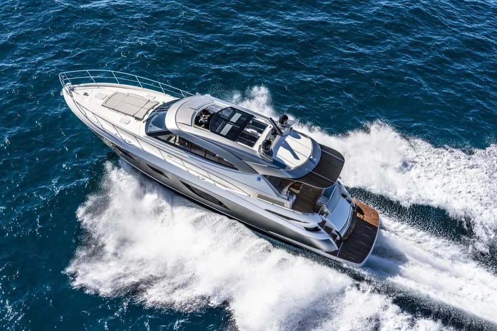 2020 Riviera 6000 Sport Yacht Platinum Edition | 18m