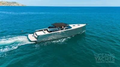 2022 VanDutch 48 | 15m 2
