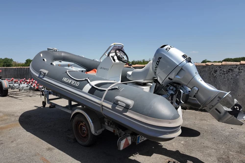 2015 Highfield Ocean Master 420 | 4m