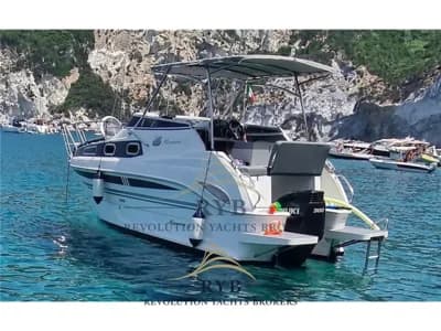 Manara - 27 cabin 2