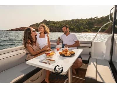 JEANNEAU - MERRY FISHER 895 S2 3