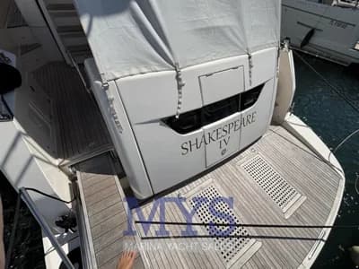 Cayman Yachts 520 FLY 3