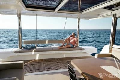 Bali Catamarans 5.4 3