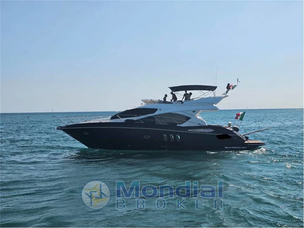 SUNSEEKER - MANHATTAN 52
