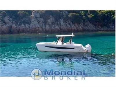 Aquila Yachts - Aquila 28 Molokai 2