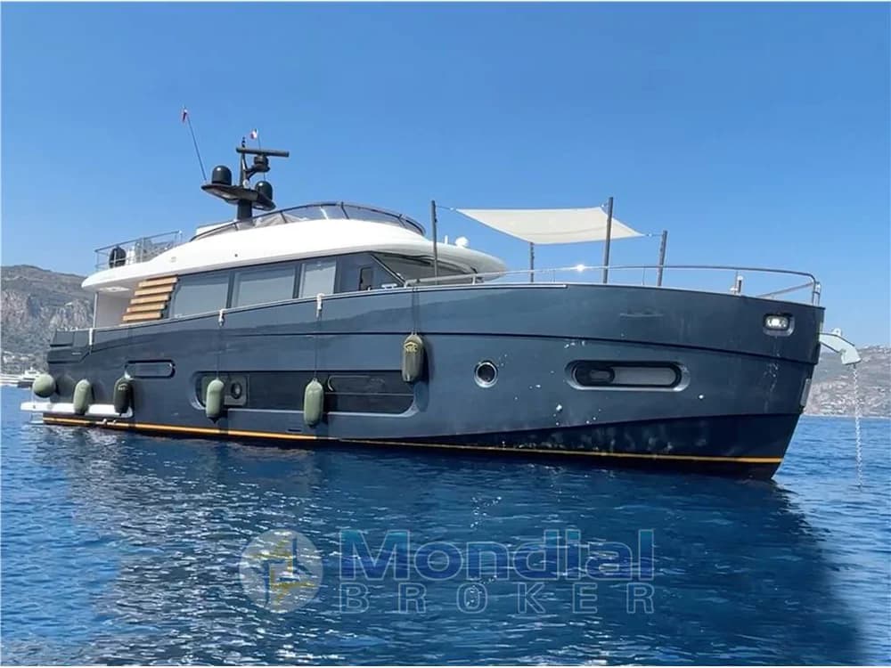AZIMUT - MAGELLANO 66