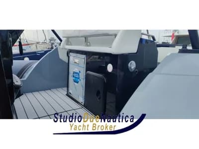 RANIERI INTERNATIONAL - CAYMAN 28.0 EXECUTIVE 2