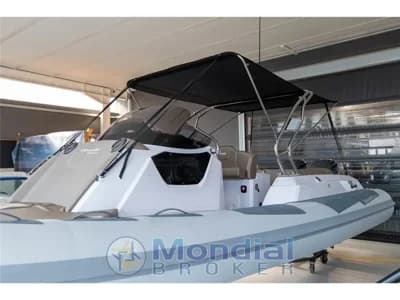 Ranieri International - Cayman 28 Executive 2