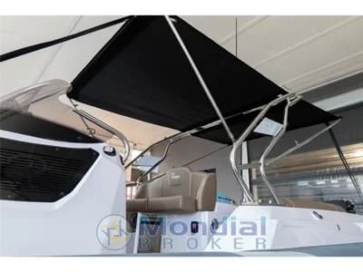 Ranieri International - Cayman 28 Executive 3
