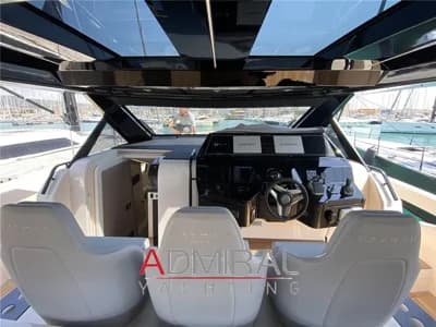 Cayman Yachts - 540 WA 3