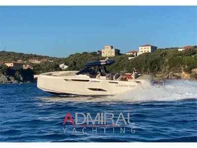 Cayman Yachts - 400 WA 2