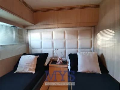 Uniesse Marine - 75 Hard Top 3