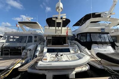 2012 Fairline Squadron 58 | 18m 2