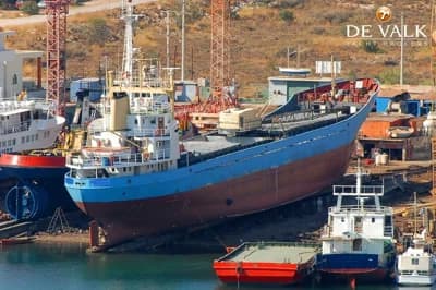 Bulk Cargo Ship 68 m 4