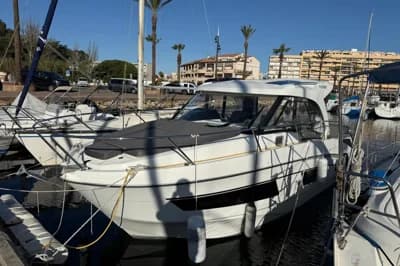 2023 Beneteau Antares 9 OB | 9m 2