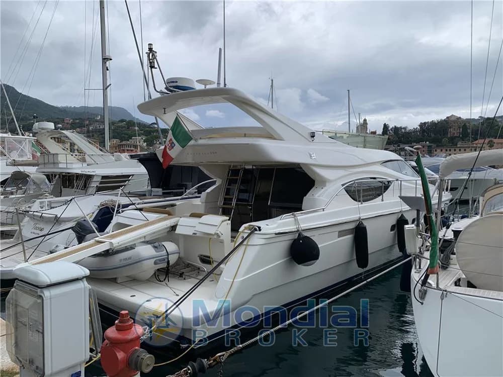 Ferretti Yachts - Ferretti 550