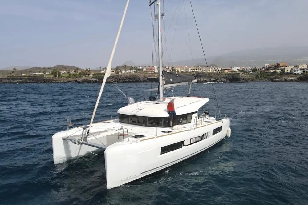 2020 Lagoon 40 | 12m