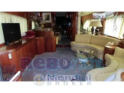 Elegance - 70 Flybridge 2