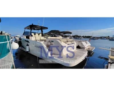 Cayman Yachts - 400 WA 2