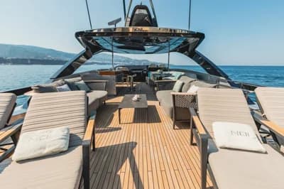 2020 Riva 90' Argo | 28m 3