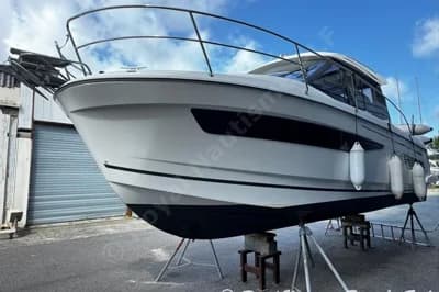 2020 Jeanneau Merry Fisher 895 | 9m 3