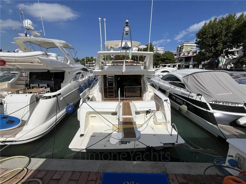 Ferretti Yachts - FERRETTI 530