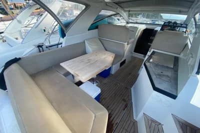 2016 Sealine S330 | 10m 3