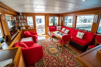 2017 Offshore Yachts 80 Pilot House | 24m 2