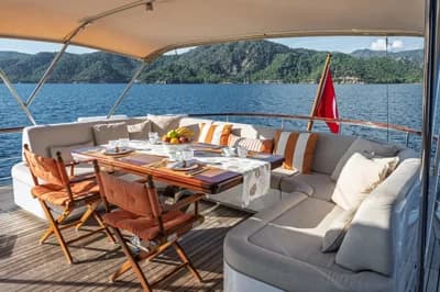 1976 Benetti Custom 25 Meter | 26m 3
