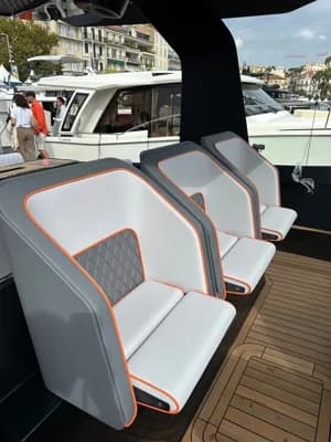 MAORI 46 INBOARD 3