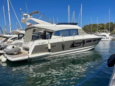 2018 Prestige 560 | 18m 2