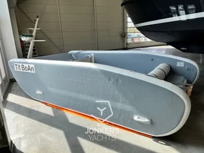 Hovercraft Electricat 450 2