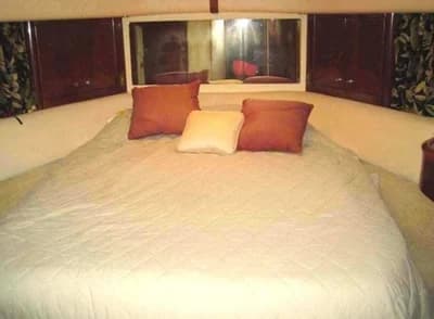 1998 VIKING 46 SPORTS CRUISER 5