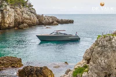 Reborn 38 Bowrider 4