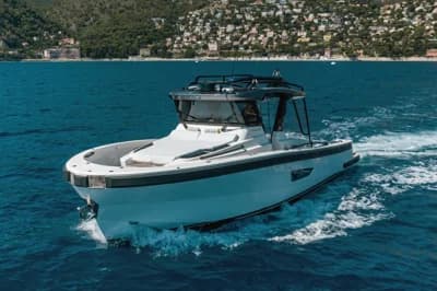 2019 Bluegame BG42 | 13m 2