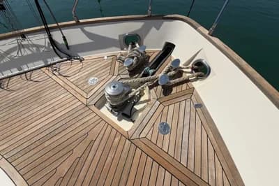 2007 Mochi Craft 64' Dolphin | 19m 3
