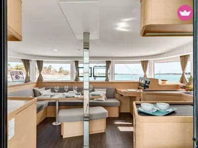 Lagoon 42 5